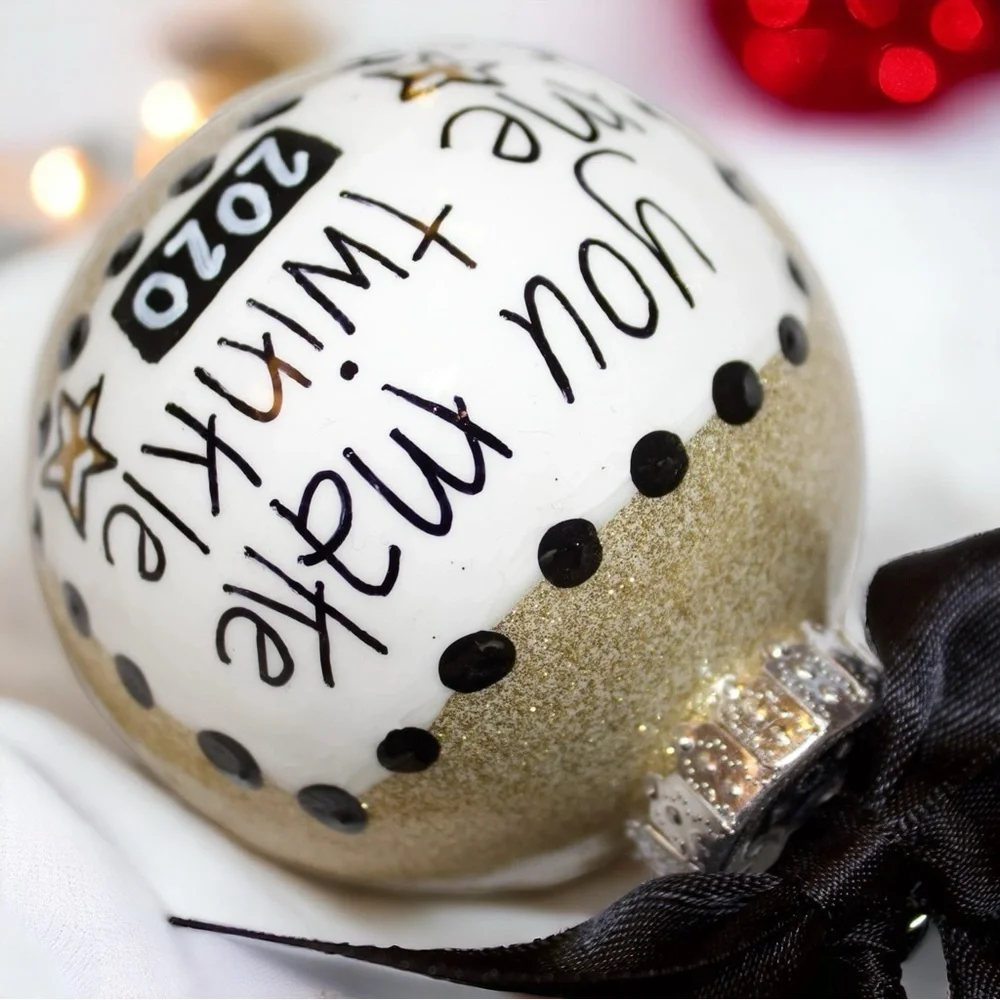 Christmas Ornament: 